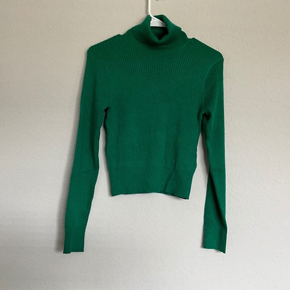 Green ribbed turtleneck - Picture 1 of 1